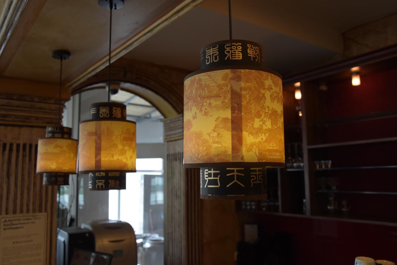 Hotel & Restaurant Great Wall - Airport サラエヴォ エクステリア 写真